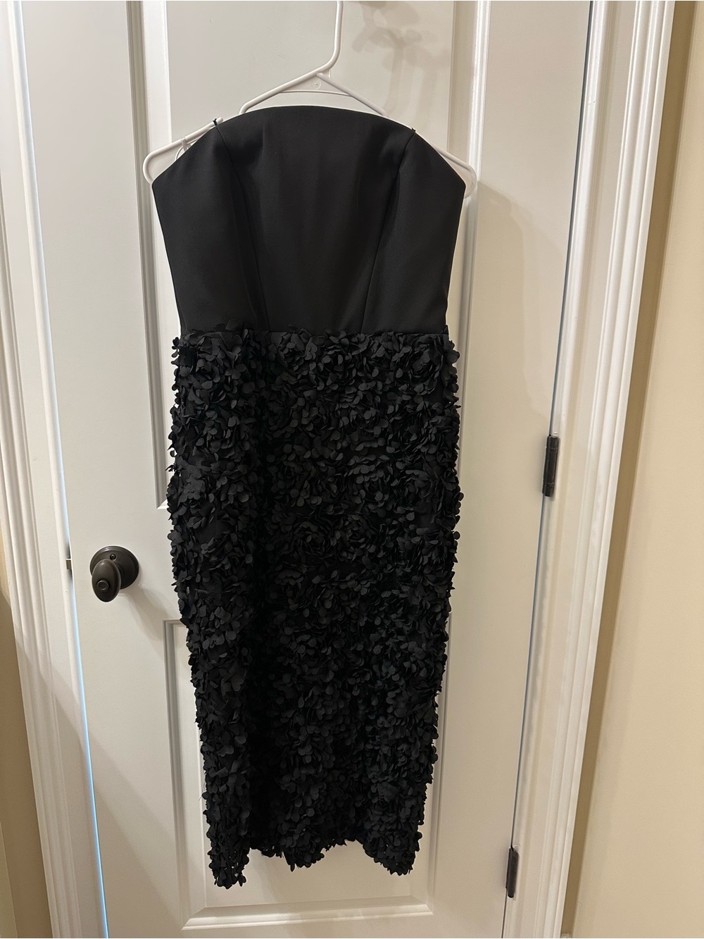 Elegant Strapless Black Floral Applique Midi Dress - Marchesa